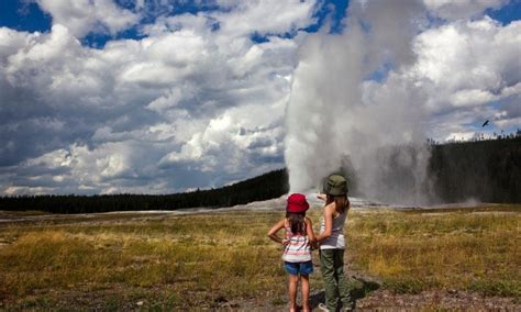 aaa travel packages yellowstone national park